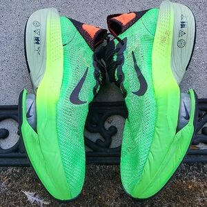 Nike Alphafly 2 (unisex-mens size 9)